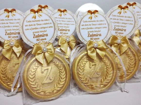 Lembrancinha 80 Anos, Sabonete Letra Inicial Personalizada