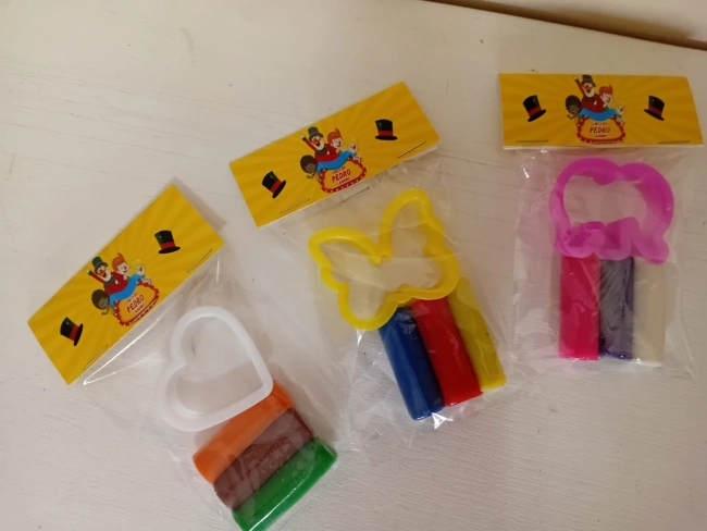 Kit Massinha de Modelar Mundo Bita para Lembrancinha
