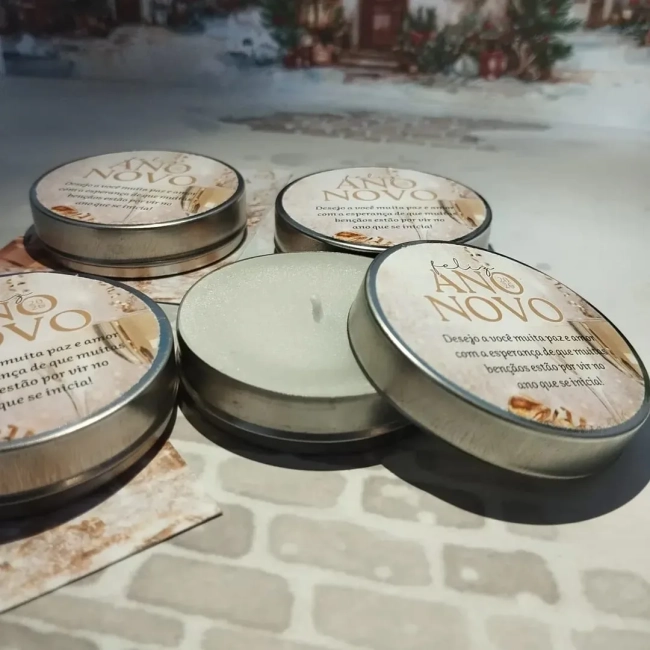 25 unidades de Vela Aromática na latinha Personalizada Ano Novo Reveillon - Trabalhamos com qualquer tema - Informar o tema no chat