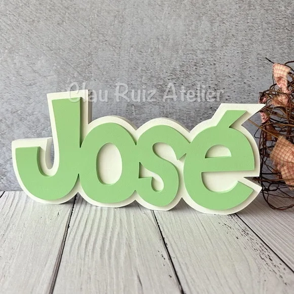 Nomes em Sobreposição Decoração de Bebê