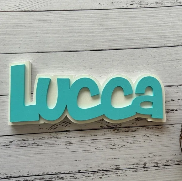 Nomes em Sobreposição Decoração de Bebê