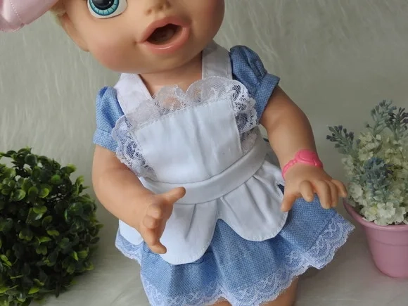 Vestido para Boneca = com Avental