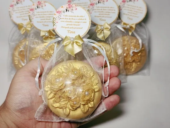 Lembrancinha 80 Anos: Sabonete Provence Buquê de Rosas