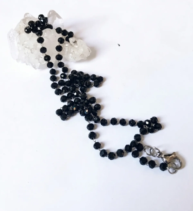 Conjunto Delicado Colar e Brincos com Cristais Negros e Aço Inox