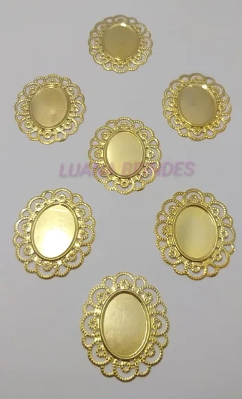 Tag Oval de Metal Dourado - pct com 10 unidades
