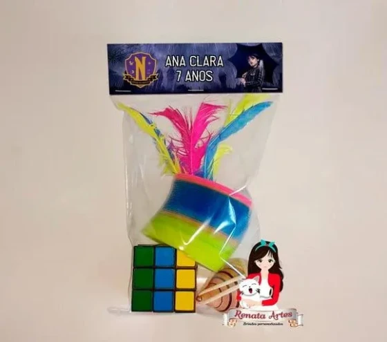 Kit Brinquedos Retrô Tema Wandinha