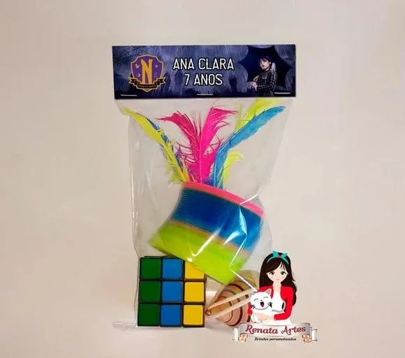 Kit Brinquedos Retrô Tema Wandinha