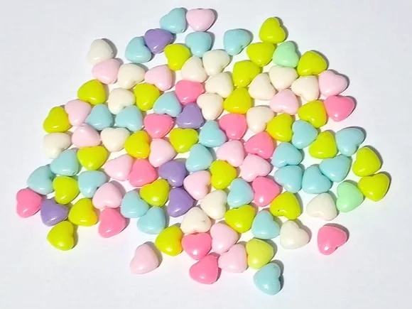 Miçangas Coração Coloridas 9mm Pacote com 100 Unidades