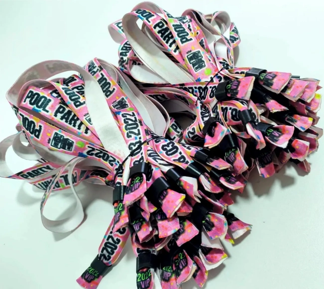 Pulseiras Personalizadas de Tecido Festas e Eventos !