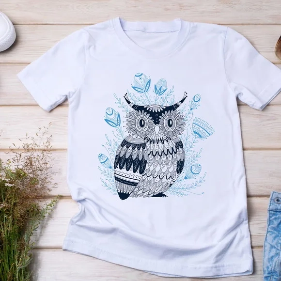 Camiseta Coruja - Desenho Geométrico e Tribal em Azul