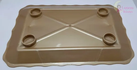 Bandeja Média Dourada de plástico - 30cm - 1 unidade.