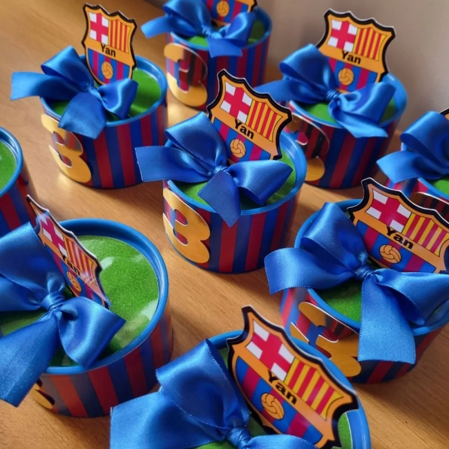 Lembrancinha Futebol tubolata 5x8 com aplique 3d