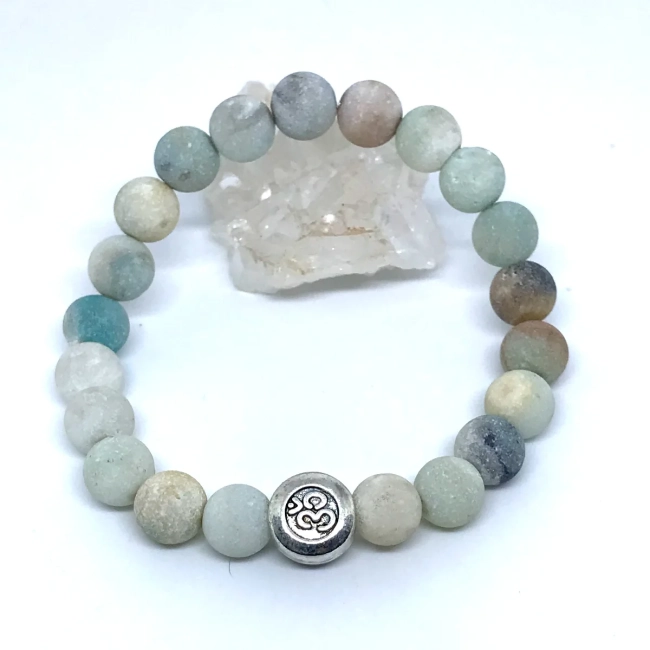 Pulseira Pedras naturais Amazonita Fosca e Simbolo OM Paz e Equilibrio