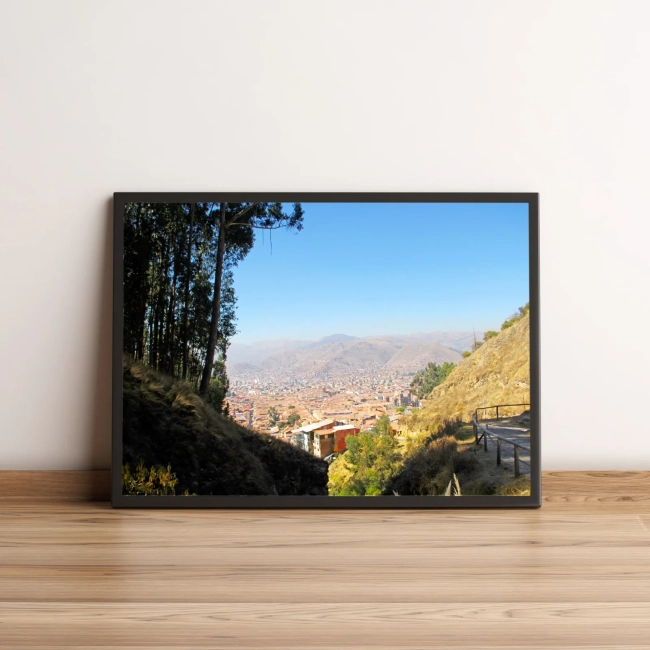 Quadro Vista Panorâmica da Cidade nas Montanhas 1529