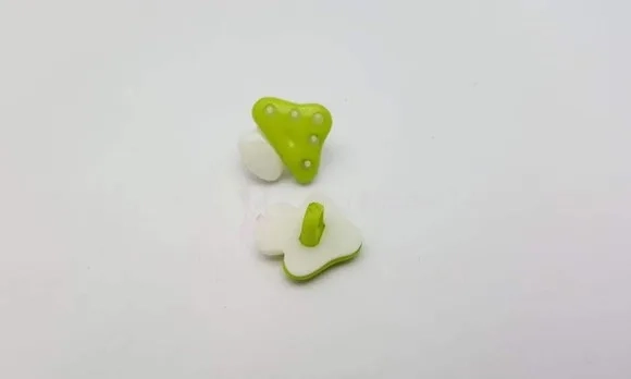 Aplique Botão de Cogumelo Verde de 1,5cm - 20 unidades