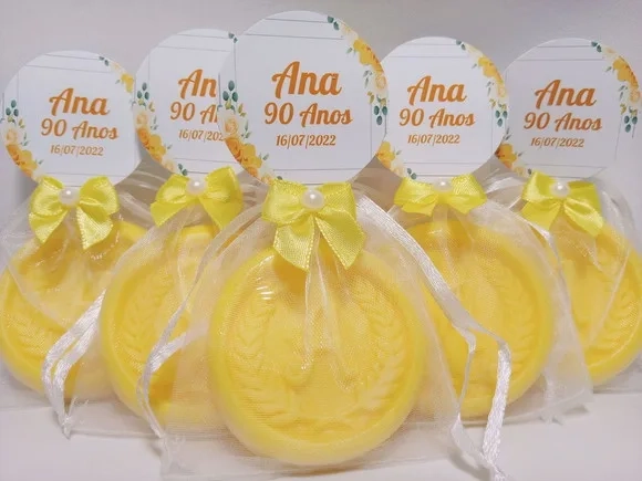 Lembrancinha 90 Anos, Sabonete Letra Inicial Personalizada