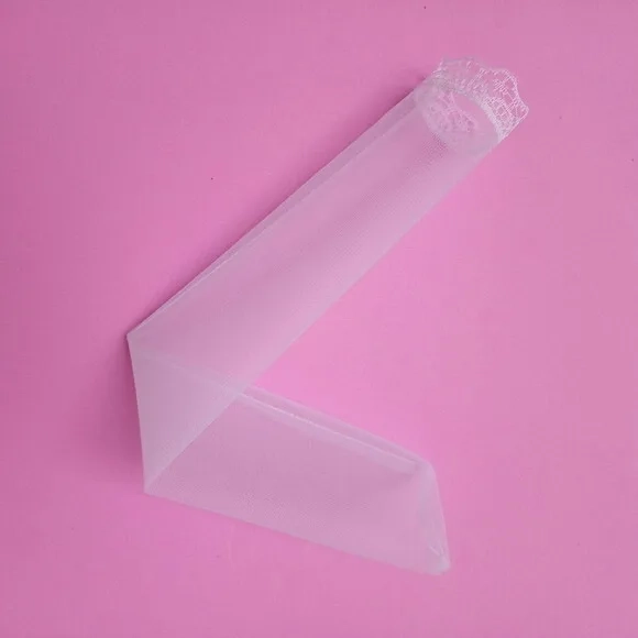 Saquinho de Renda Para Colocar Leque 6X30cm