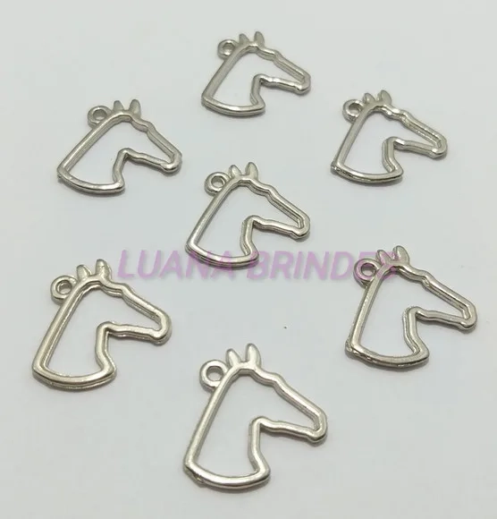 Pingente Silhueta de Cavalo de Metal em Prata -pct c/12 unid