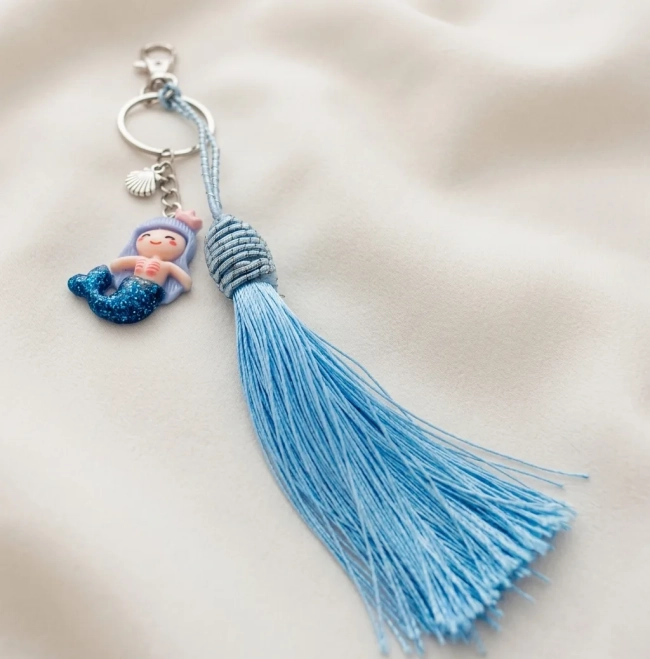 Chaveiro Sereia com Tassel Tulipa e Berloque (Cores Diversas)