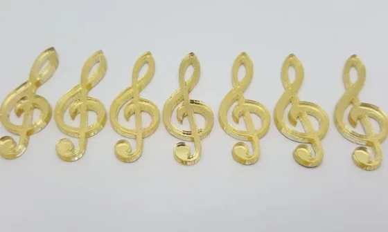 Aplique de Nota Musical em Acrílico Espelhado Dourado