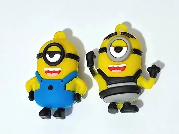 Pingente Minions 3d Emborrachado Pacote com 2 Unidades