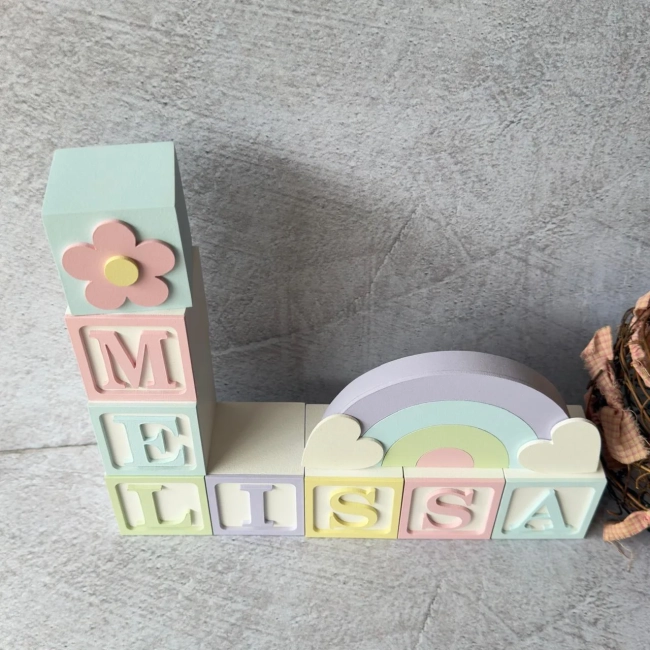 Kit Nome Bebê em Cubos de Madeira Personalizado e Arco-Íris Pastel