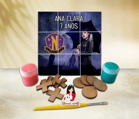Jogo da Velha com Tinta Personalizado Wandinha