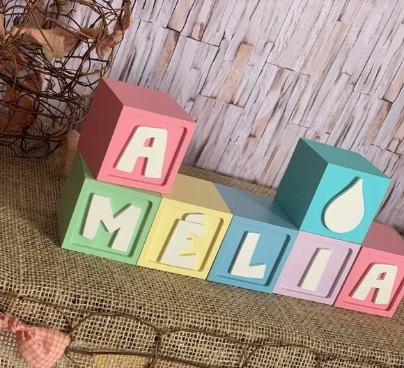 Cubos Decorativos Personalizados MDF Quarto de Bebê Tema Chuva de Amor Gotinha