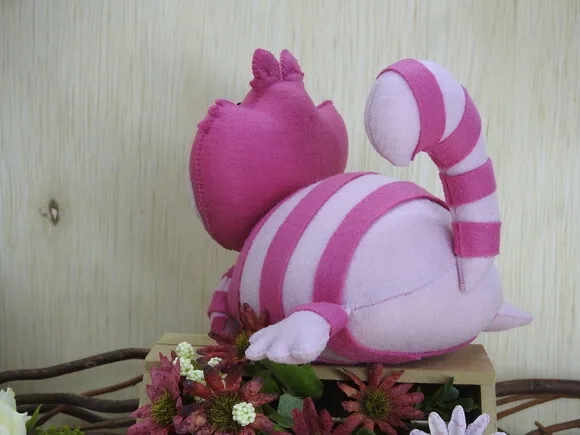 Gato da Alice no País das Maravilhas em Feltro