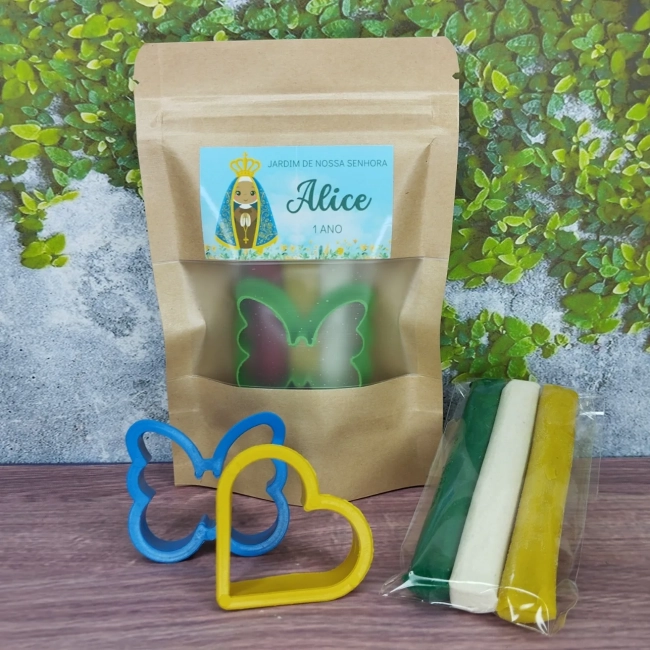 10 Uni. Kit Jardinagem + 10 Uni. Kit Massinha Zip Lock - Nossa Senhora de Aparecida, Nossa Senhora das Graças e etc - Informar o tema no chat da compra.