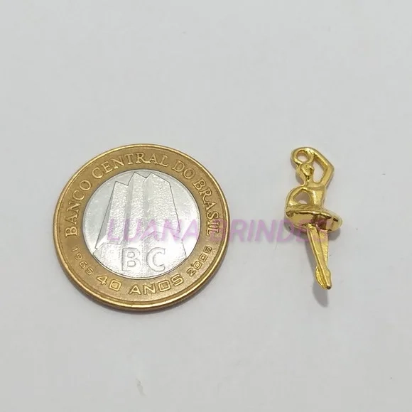 Pingente Bailarina de Metal em Dourado - pct c/10 unid