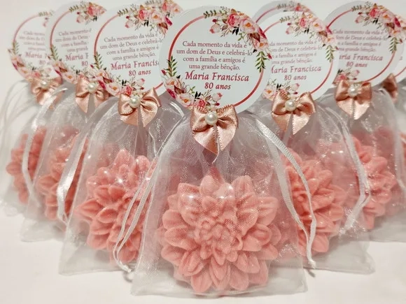 Lembrancinha de Aniversário 80 Anos: Sabonete Flor Dália