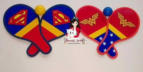 Raquetes de Ping Pong Tema Mulher Maravilha e Superman