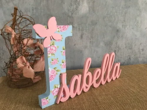 Nome em MDF Personalizado com Tecido para Quarto de Bebê - Letras Decorativas Infantis - Tema Jardim das Borboletas