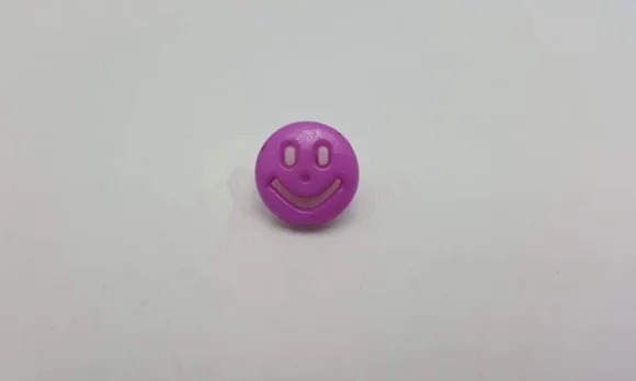 Aplique Botão de Carinha Lilás de 1,3cm - Com 20 Unidades