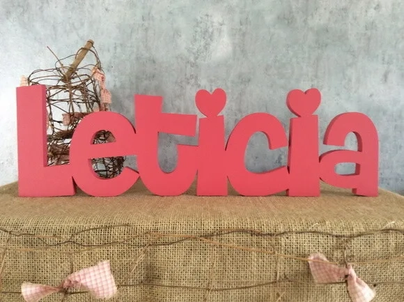 Nomes de Mesa Em MDF -
