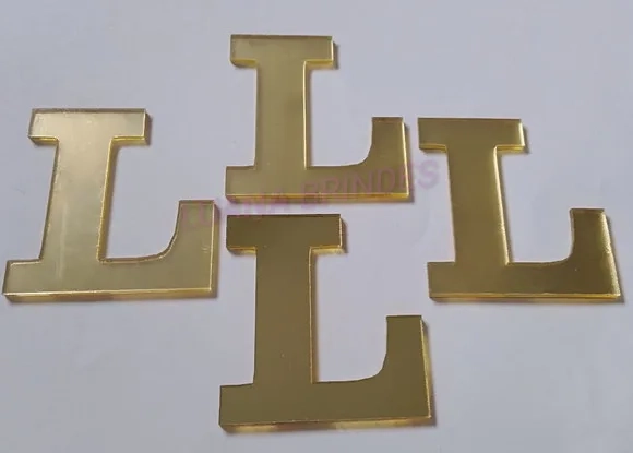Aplique da Letra L em Acrílico Espelhado Dourado - 5cm