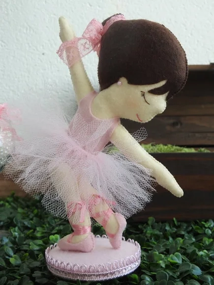 Bailarina em Feltro