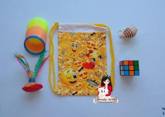 Mochila Brinquedos Retrô Tema Emojis Emotical