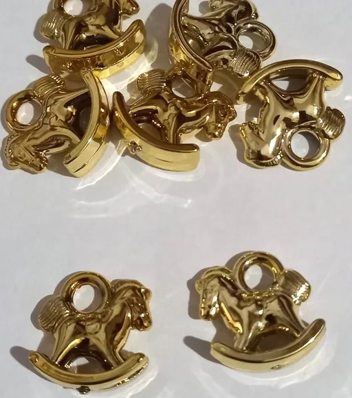 Pingente Cavalinho Abs Dourado - 10 Unidades