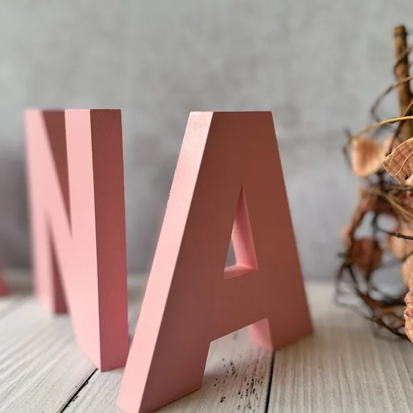 Linha Letra de Forma em mdf Quarto de Bebê
