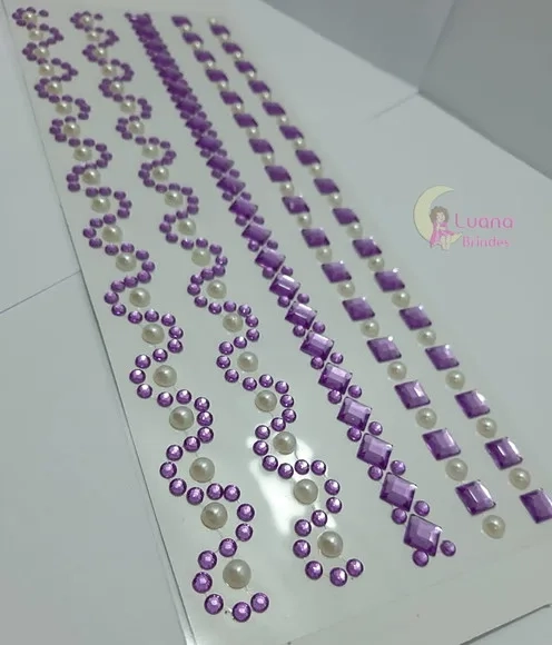 Cartela Adesiva c/ Strass e Meia Pérola Roxo e Branco- 2 uni