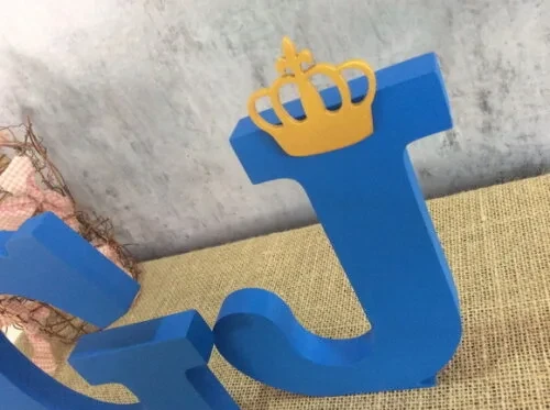 Letras de MDF -Iniciais com Coroa