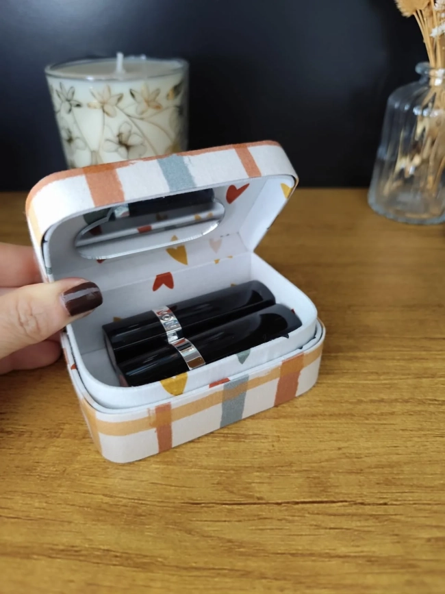 Maleta Petit (porta batom)