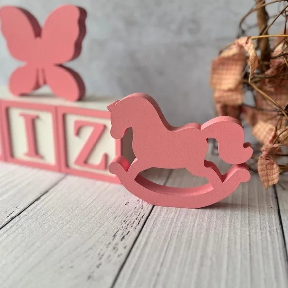 Cavalinho de Balanço +borboleta+ Cubos 6x6cm Decoração Bebê