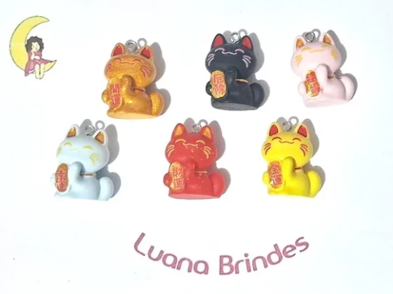 Pingente Gato da Sorte Maneki 26mm Resina 5 Unidades Variado