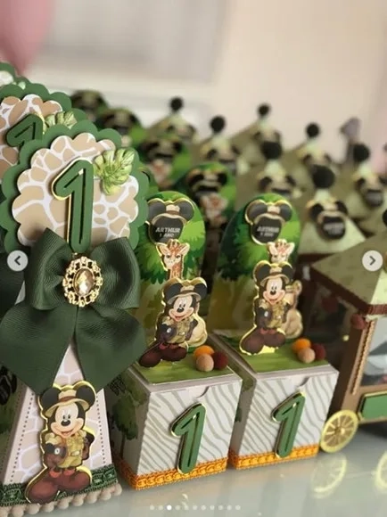 Lembrancinha Safari Luxo Personalizada Mickey- 30 Peças