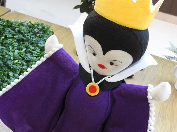 Rainha Má 3d em Feltro - Chamar Chat