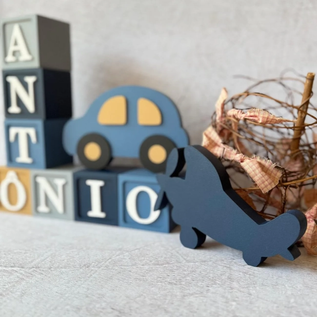 Cubos Decorativos Personalizados para Bebê – Nome com Carro e Avião