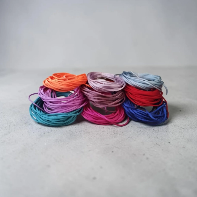 Pulseira artesanal - Símbolo de fé e elegância
